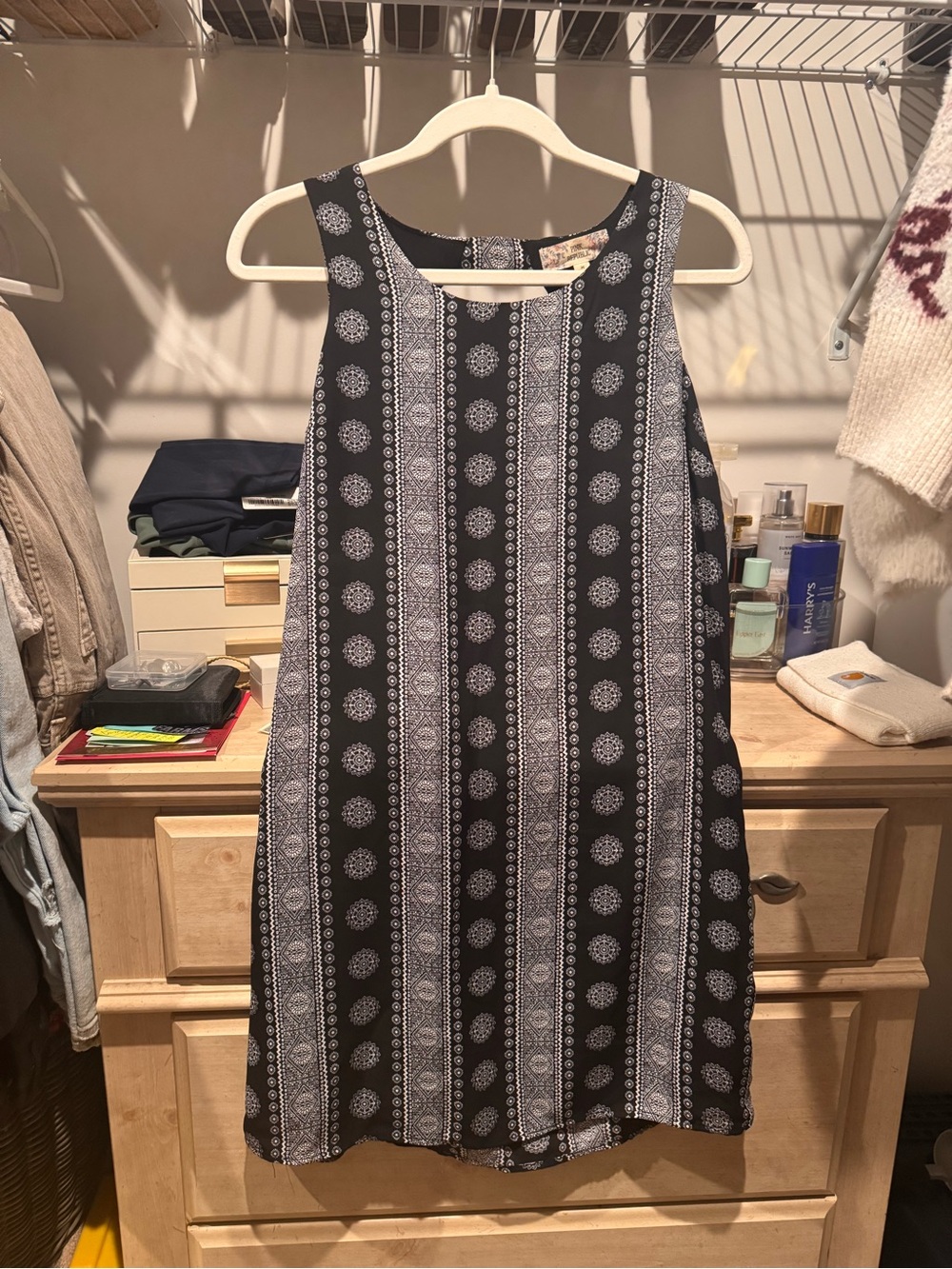 Pink Republic Black and White Sleeveless mid length Printed Dress